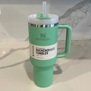 Stanley - JADE (bright green) - 40 oz. H2.0 Flowstate Quencher Tumbler - NWT!